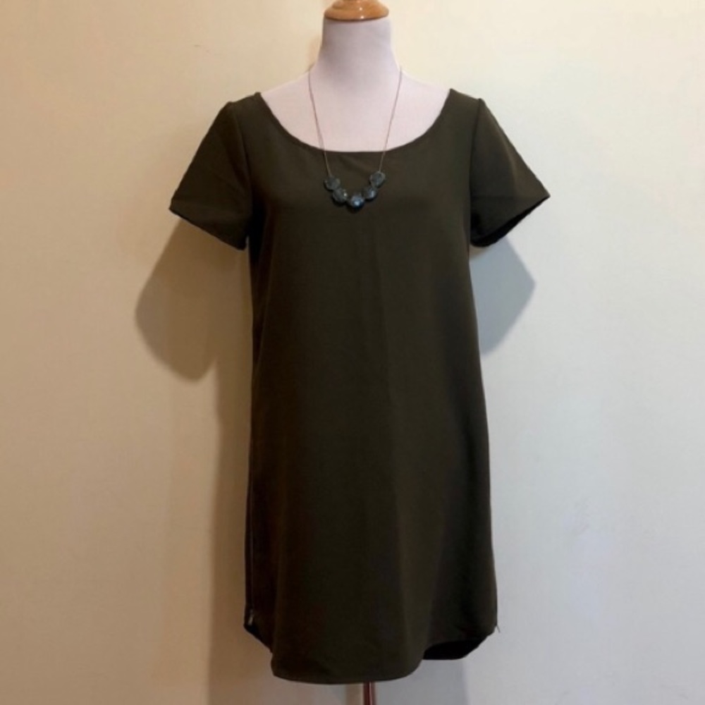 ⭐️ Bar III - Dk Olive dress(mini) SIze M